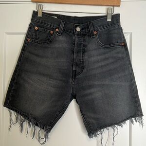 Levi’s 501 ‘93 Original Women’s Cutoff Short - Size 29‎